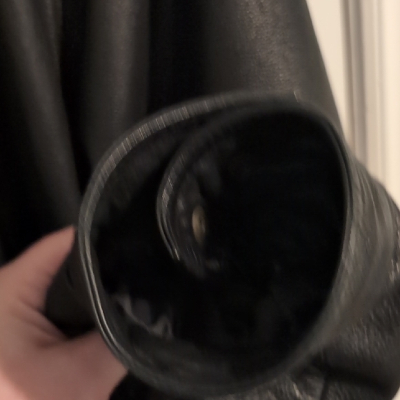 EUC Danier Black Genuine Leather Coat Size XL - Picture 7 of 9